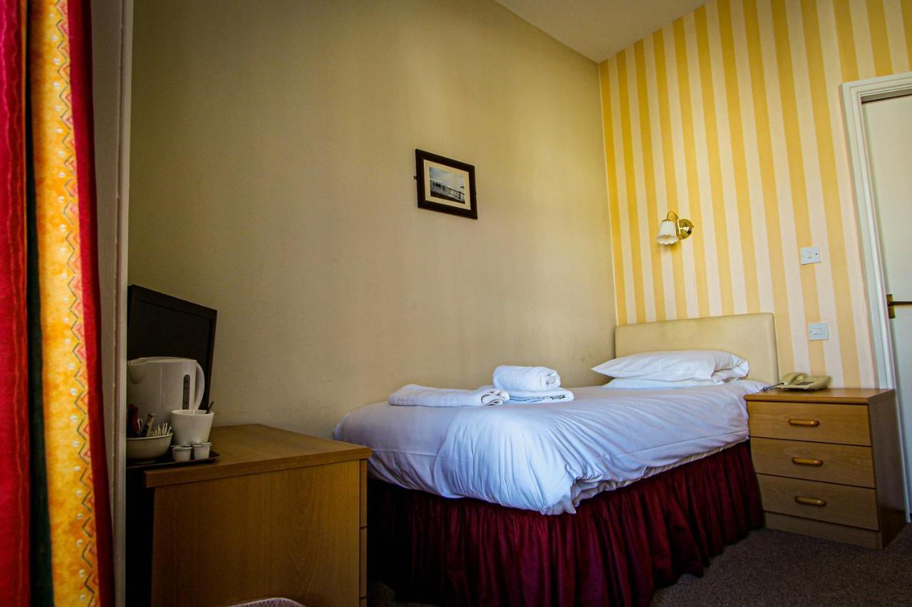 New Loretta Hotel 랜디드노 외부 사진